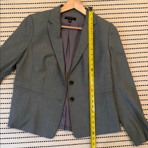 Ann Taylor Gray Blazer - Picture 3 of 8